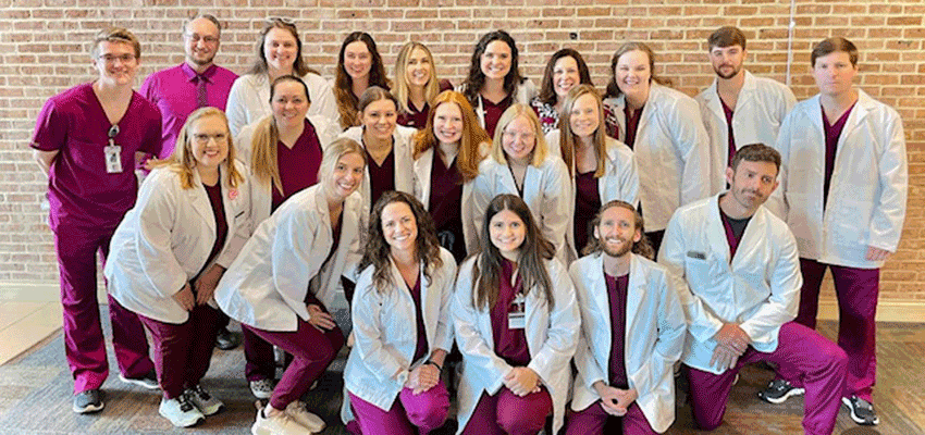 Image of Physician Assistant Studies students in lab.